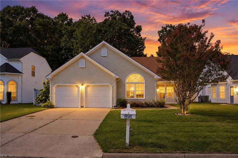 Photo 3 of 28 residential for sale in Newport News virginia