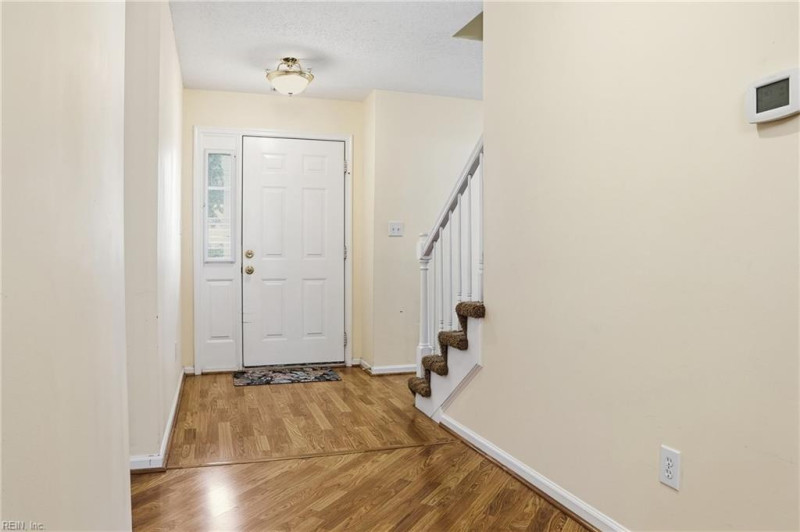Photo 4 of 28 residential for sale in Newport News virginia