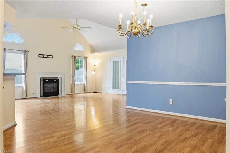 Photo 5 of 28 residential for sale in Newport News virginia