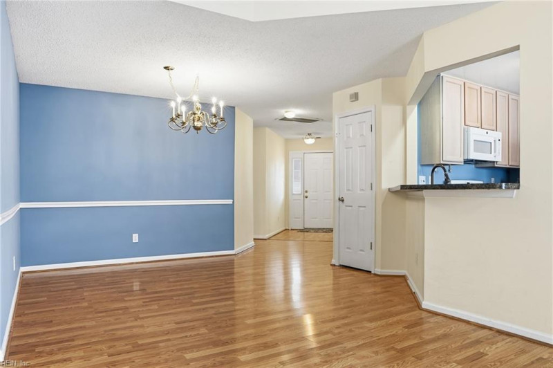 Photo 6 of 28 residential for sale in Newport News virginia