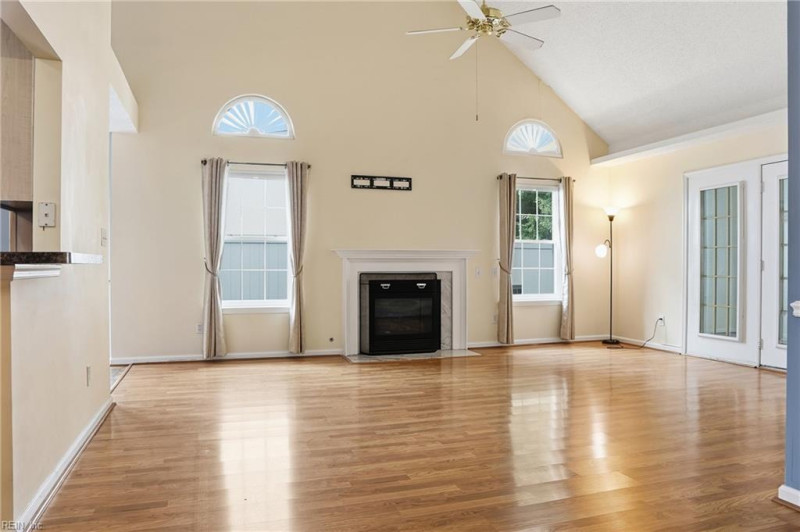 Photo 7 of 28 residential for sale in Newport News virginia