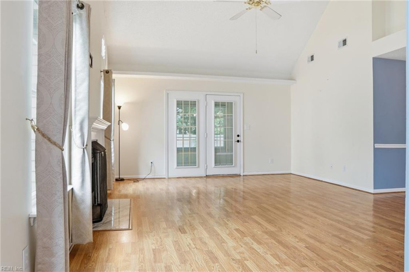 Photo 8 of 28 residential for sale in Newport News virginia