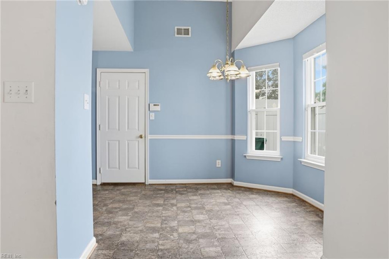 Photo 9 of 28 residential for sale in Newport News virginia