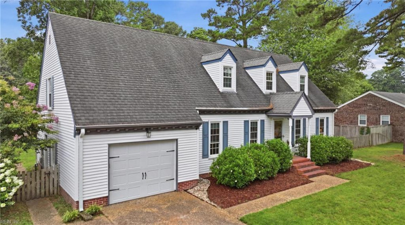 Photo 2 of 50 residential for sale in Chesapeake virginia