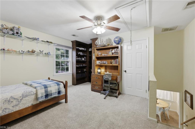 Photo 23 of 50 residential for sale in Chesapeake virginia