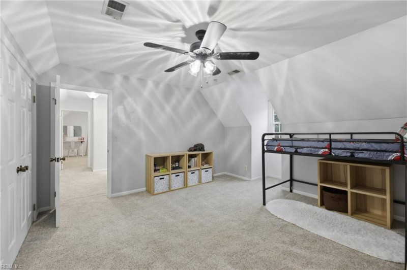 Photo 33 of 50 residential for sale in Chesapeake virginia