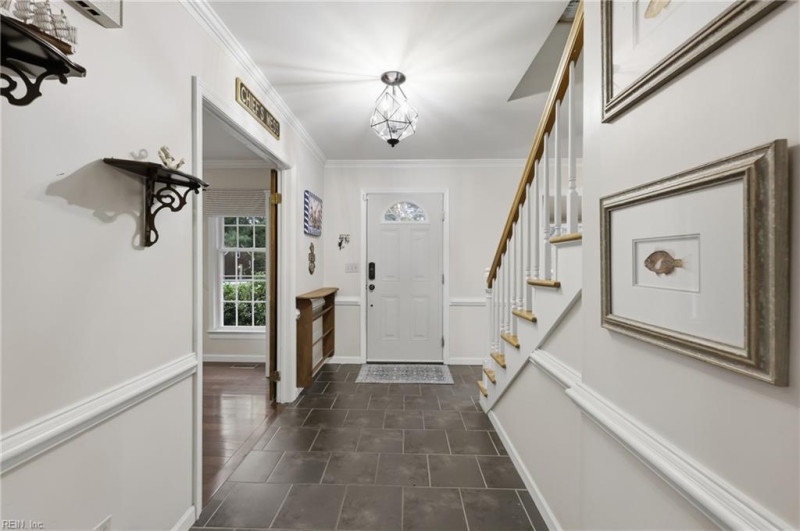 Photo 5 of 50 residential for sale in Chesapeake virginia