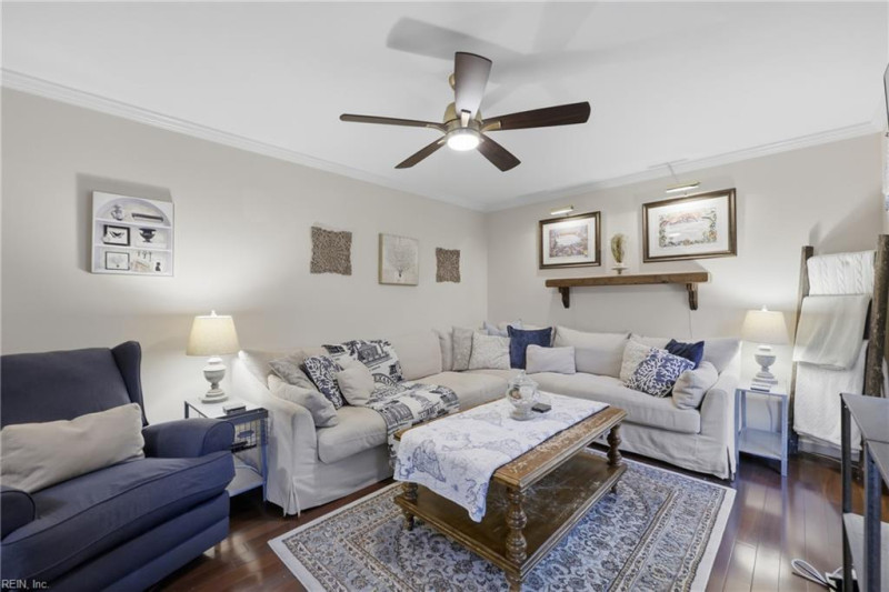 Photo 8 of 50 residential for sale in Chesapeake virginia