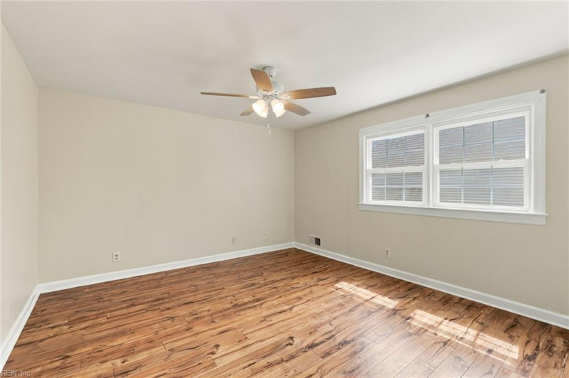 Photo 15 of 35 residential for sale in Norfolk virginia