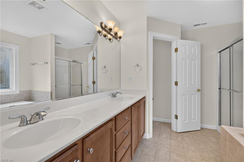 Photo 19 of 37 residential for sale in Suffolk virginia