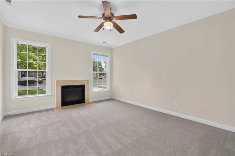 Photo 4 of 37 residential for sale in Suffolk virginia