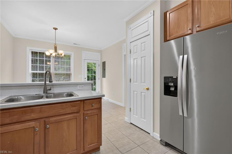 Photo 8 of 37 residential for sale in Suffolk virginia