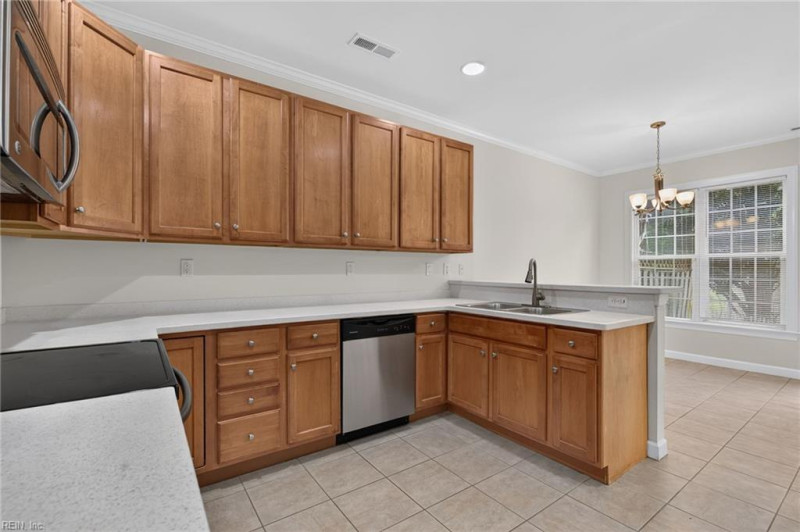 Photo 9 of 37 residential for sale in Suffolk virginia