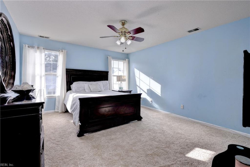 Photo 25 of 40 residential for sale in Newport News virginia