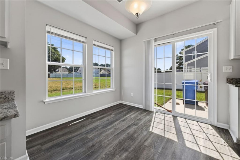 Photo 14 of 37 residential for sale in Chesapeake virginia
