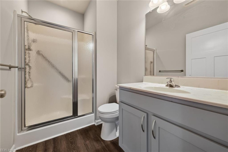 Photo 16 of 37 residential for sale in Chesapeake virginia