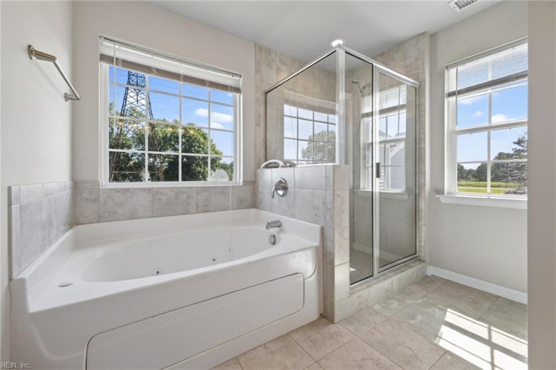 Photo 23 of 37 residential for sale in Chesapeake virginia