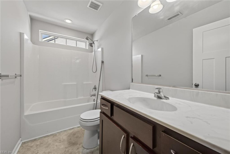 Photo 27 of 37 residential for sale in Chesapeake virginia