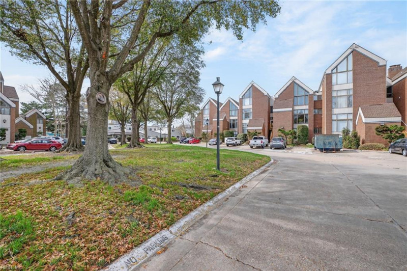 Photo 25 of 33 residential for sale in Norfolk virginia Photo 25 of 33 residential for sale in Norfolk virginia