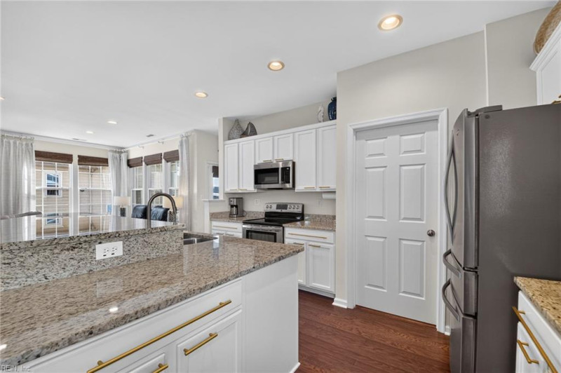 Photo 8 of 42 residential for sale in Chesapeake virginia Photo 8 of 42 residential for sale in Chesapeake virginia