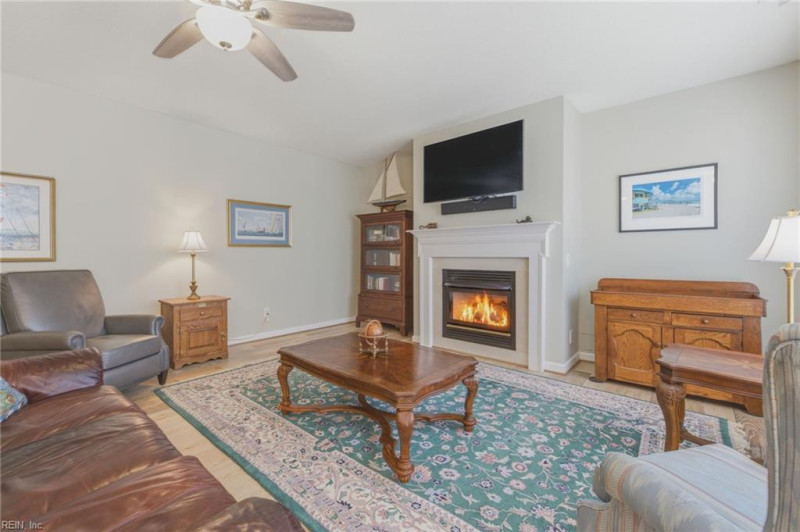 Photo 9 of 36 residential for sale in Virginia Beach virginia