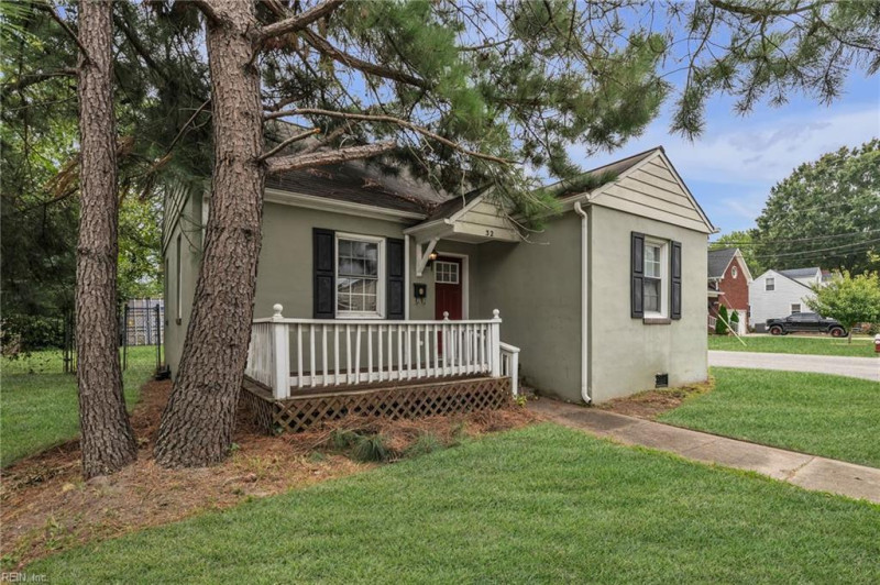 Photo 2 of 47 residential for sale in Hampton virginia