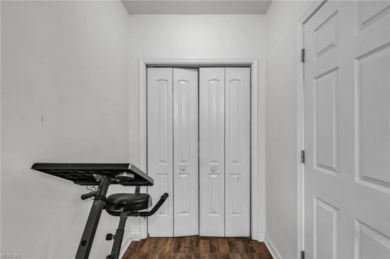 Photo 32 of 47 residential for sale in Hampton virginia
