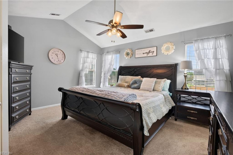 Photo 19 of 39 residential for sale in Suffolk virginia