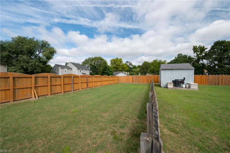 Photo 35 of 39 residential for sale in Suffolk virginia