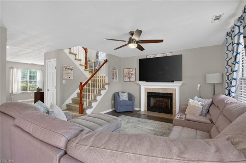 Photo 8 of 39 residential for sale in Suffolk virginia