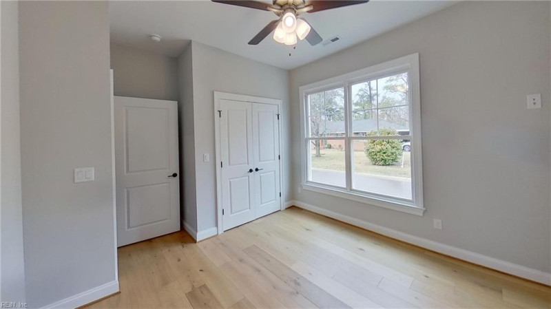 Photo 11 of 27 residential for sale in Suffolk virginia