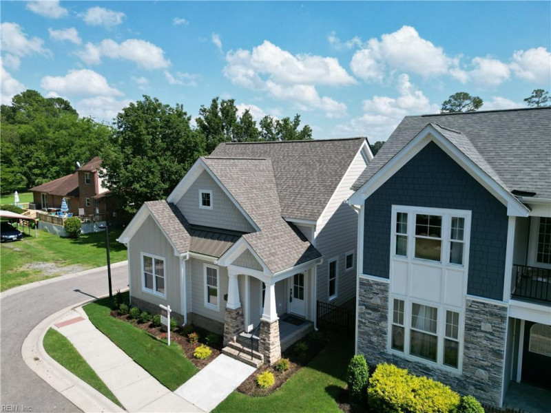 Photo 25 of 27 residential for sale in Suffolk virginia