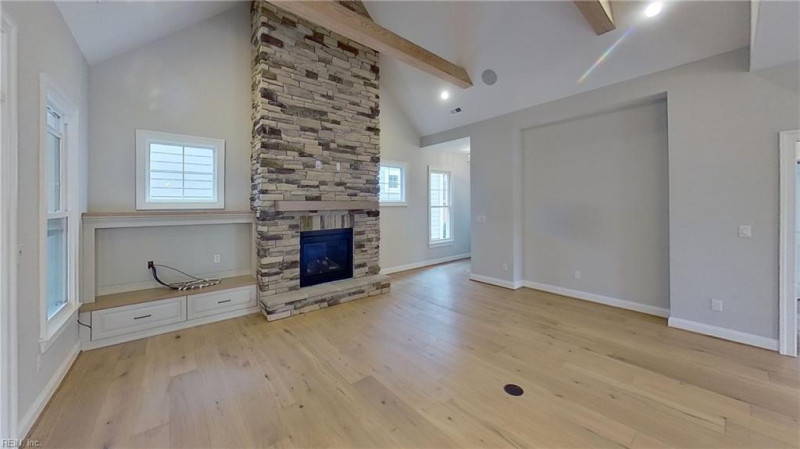 Photo 3 of 27 residential for sale in Suffolk virginia