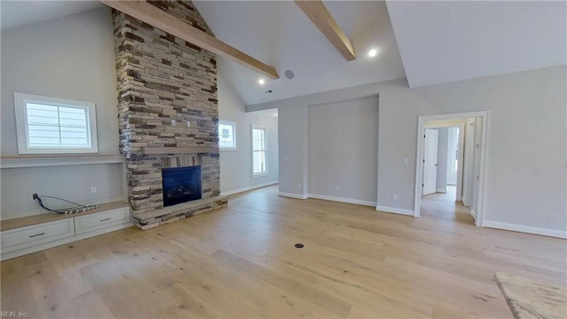 Photo 4 of 27 residential for sale in Suffolk virginia