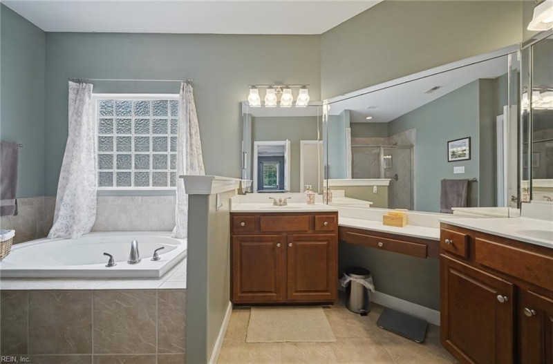 Photo 21 of 44 residential for sale in Chesapeake virginia