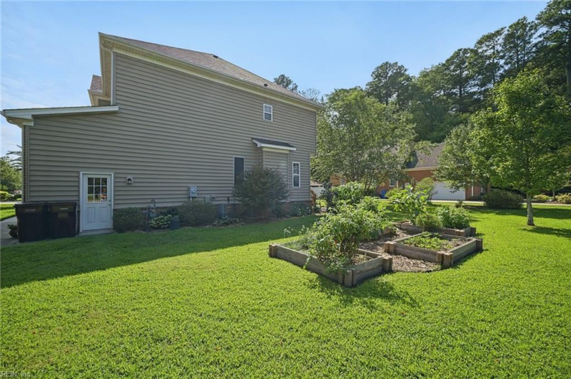 Photo 37 of 44 residential for sale in Chesapeake virginia