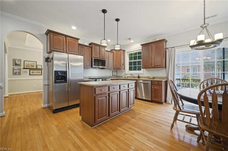 Photo 8 of 44 residential for sale in Chesapeake virginia