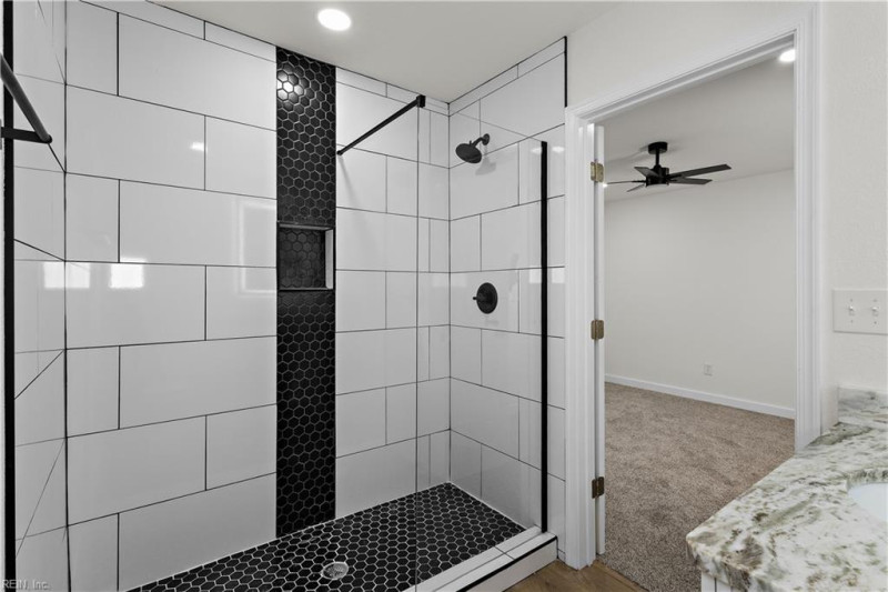 Photo 14 of 21 residential for sale in Hampton virginia