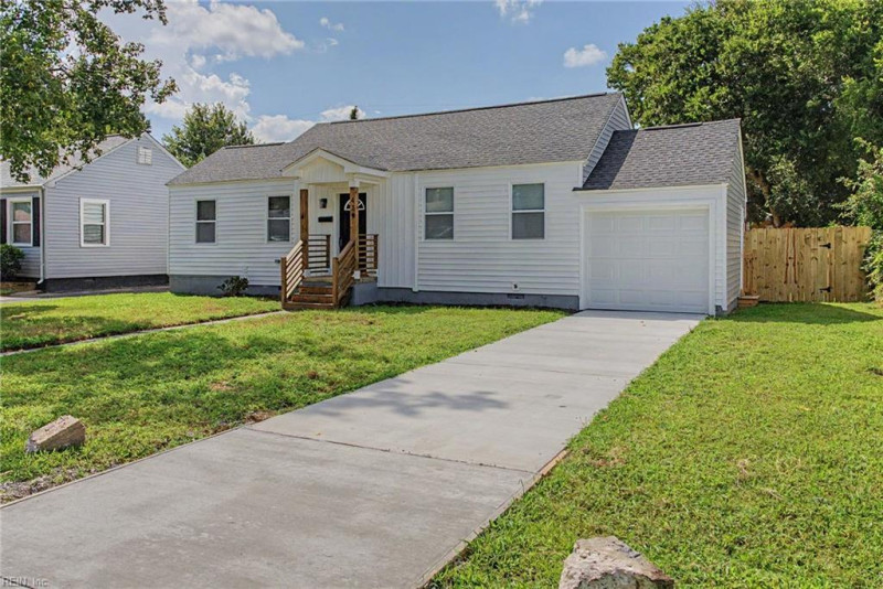 Photo 3 of 21 residential for sale in Hampton virginia
