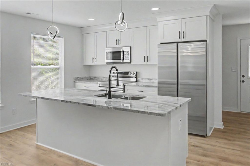 Photo 4 of 21 residential for sale in Hampton virginia