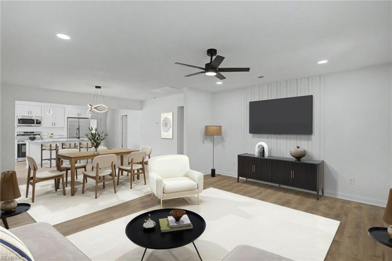 Photo 7 of 21 residential for sale in Hampton virginia
