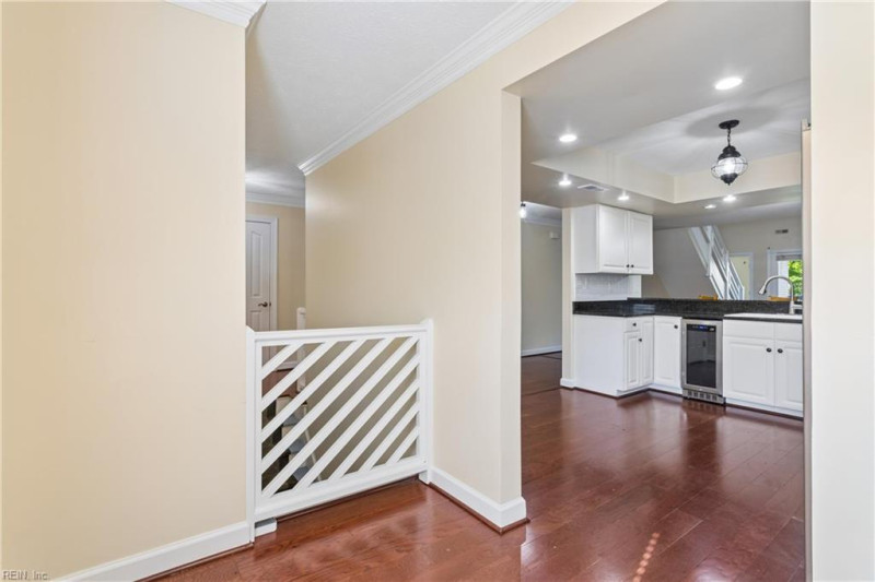 Photo 10 of 38 residential for sale in Hampton virginia