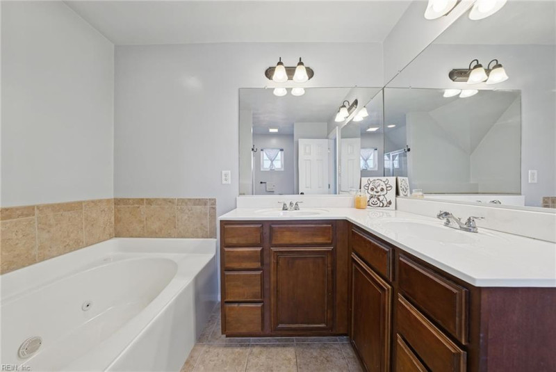 Photo 36 of 46 residential for sale in Chesapeake virginia Photo 36 of 46 residential for sale in Chesapeake virginia
