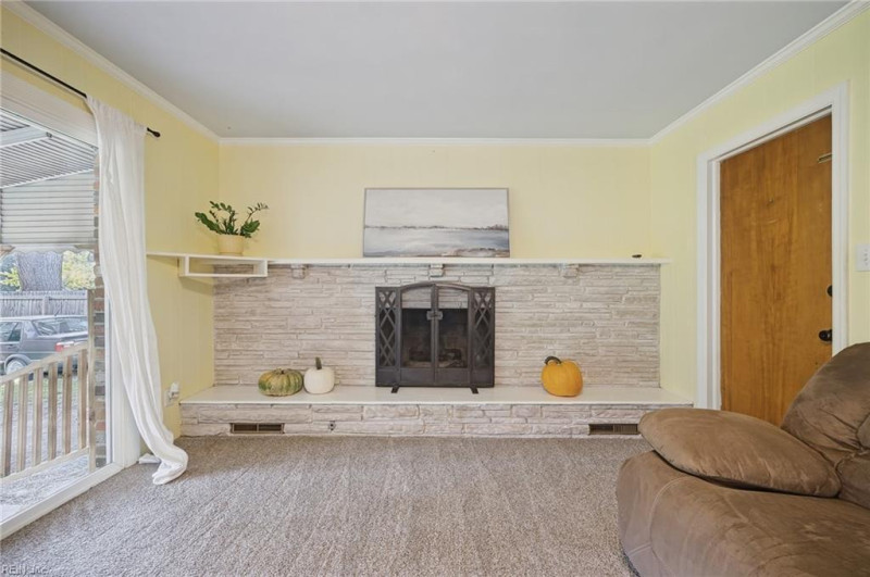 Photo 13 of 49 residential for sale in Chesapeake virginia