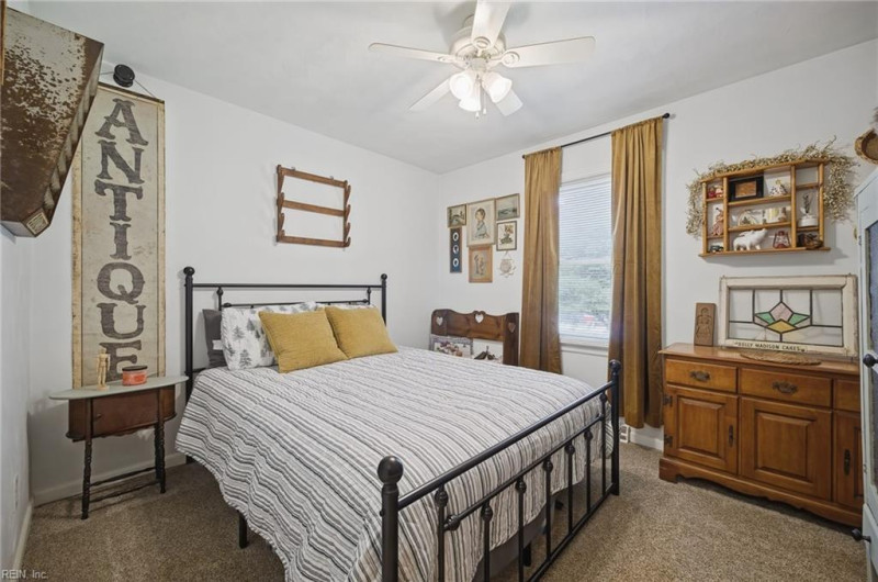 Photo 24 of 49 residential for sale in Chesapeake virginia