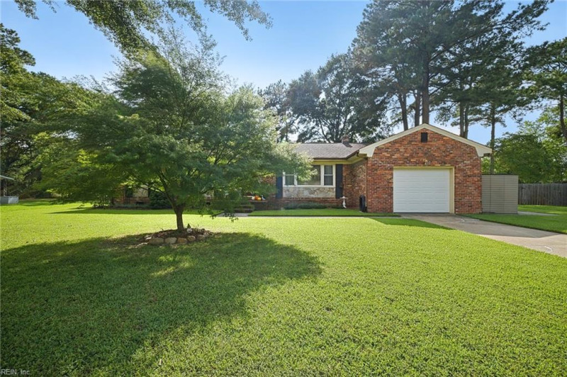 Photo 8 of 49 residential for sale in Chesapeake virginia
