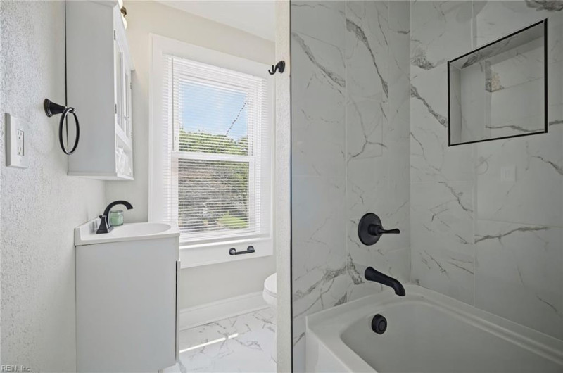 Photo 34 of 43 residential for sale in Norfolk virginia