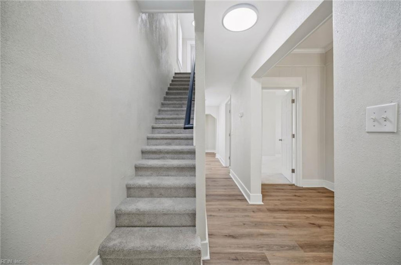 Photo 5 of 43 residential for sale in Norfolk virginia