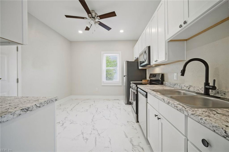 Photo 9 of 43 residential for sale in Norfolk virginia