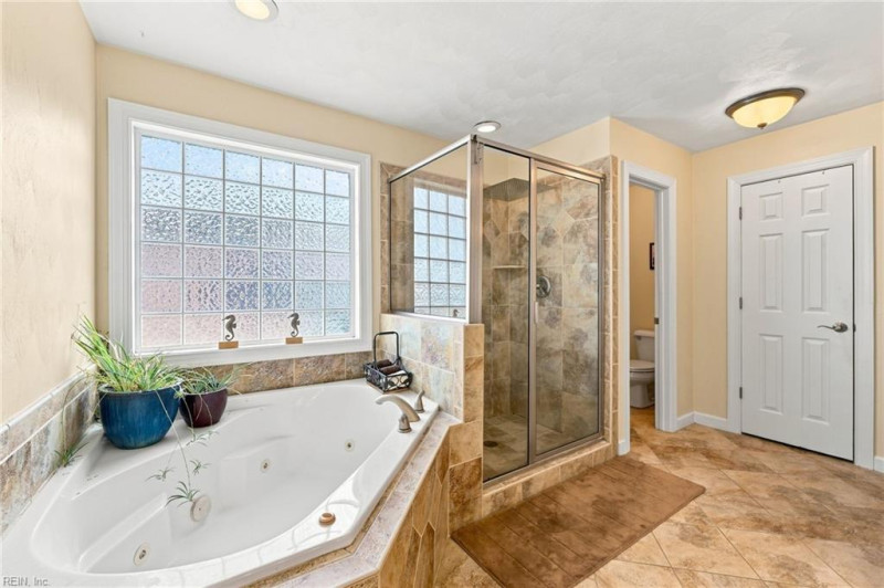 Photo 15 of 32 residential for sale in Currituck County virginia